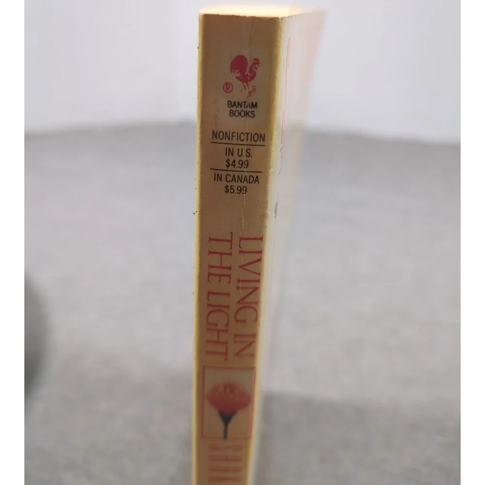 1993 Living In The Light‎ Shakti Gawain VTG Bantam Books Paperback 1st Printing